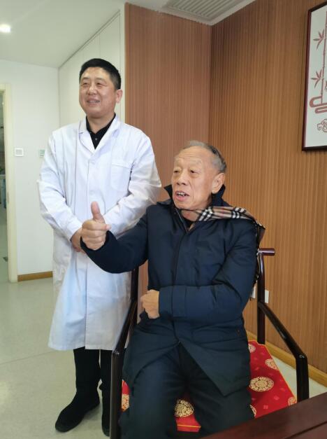 贯彻两会精神特别报道 著名正骨疗法专家—张守彬