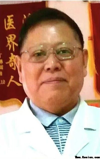 枝垂树老花香远——记身残志坚的退休院长贾谷良
