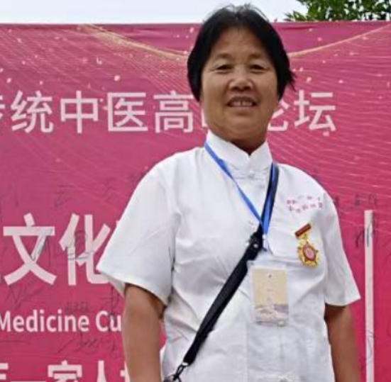 以艾为媒，守护万家健康——张晓凤与她的现代康养之道