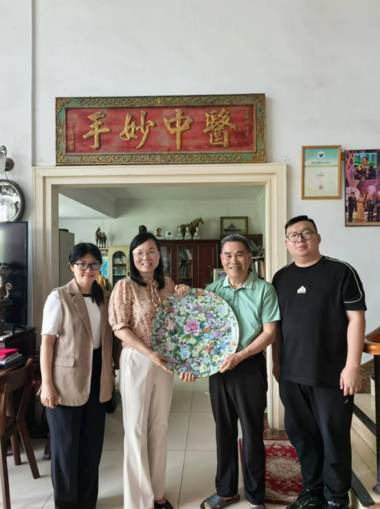 反杀新冠：叶庆球中医师的