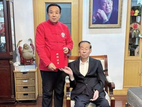 承古纳今创医术 大爱无疆暖人心——闻树忠：用岐黄之术诠释医者大爱