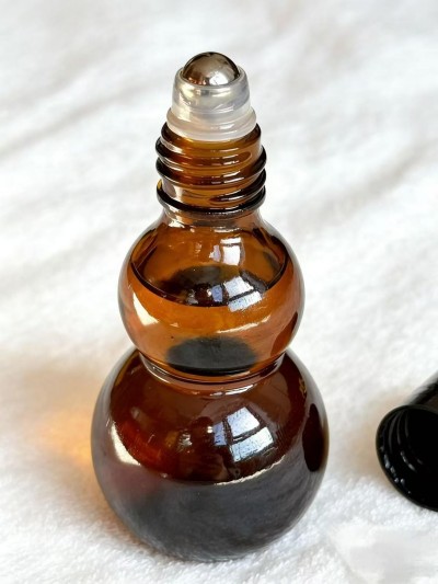 一真融通舒筋活络液 北京传承中医院监制 · 河南杰东药业出品