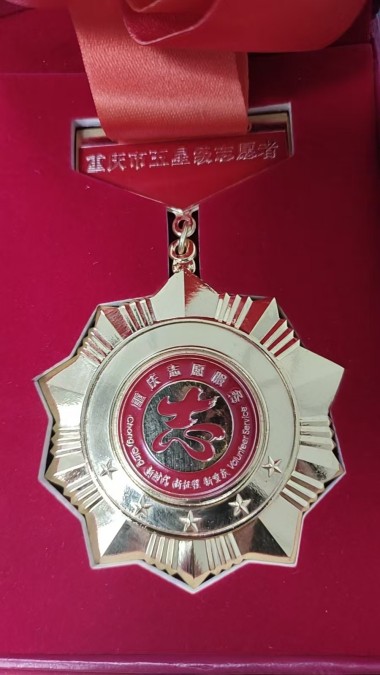 【聚焦两会重点推荐报道】 国医名师---何明华