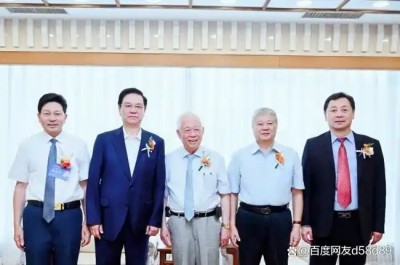李乘伊院长出席2026大健康产业品牌出海发展大会并发表主旨演讲