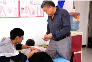 新时代国医名师 中医药优秀传承人——杨璧百