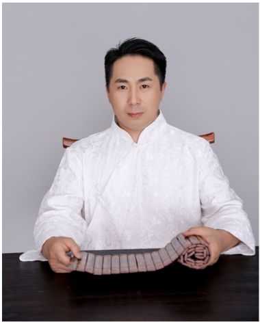 气脉骨雕22代传承人——陈欣（陈樊宇）